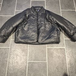 Yeezy Gap Round Jacket Brand New Size Large. 