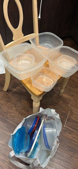 Plastic Tupperware With Lids 