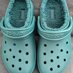 New fleece-lined Crocs (Green) M5, W7