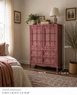 Vintage Blush Pink French Provincial Dresser / Chest of Drawers