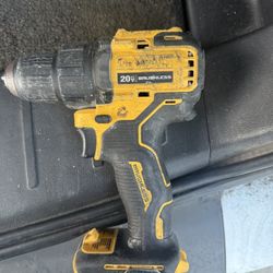 Dewalt Atomic Drill 