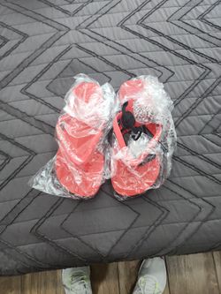EMPORIO ARMANI BRAND NEW SANDALS SIZE 8