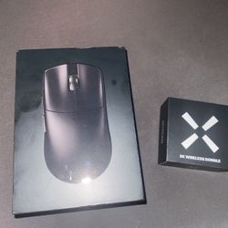 Hitscan Hyperlight with both 1k and 8k polling dongles