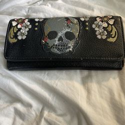 Skull Wallet Loungefly