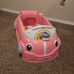 Fisher-Price Laugh & Learn Crawl Around Car