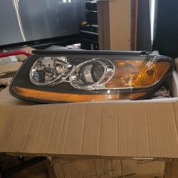 Headlight Assembly Hyundai Santa Fe Blk Housing Left Side Only 2007-2012 