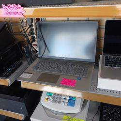 Hp 17.3" Windows 11 Laptop Ram: 8GB SSD: 512GB  M: 17-cn2283st