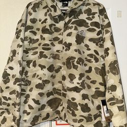 Men’s North Face Size Large 