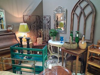 ✨ **COME VISIT NORMANDY VINTAGE!** ✨
.