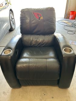 Xzipit leather theater cardinals recliner