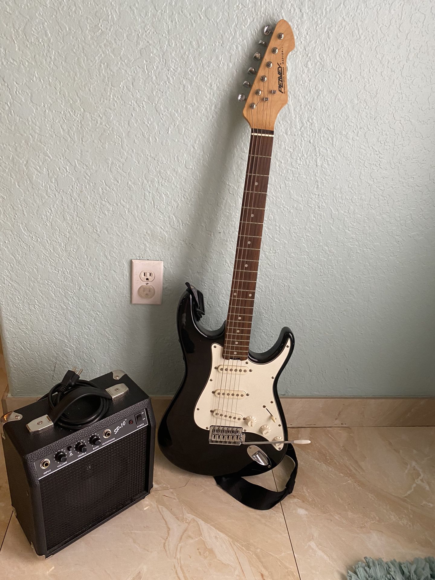 Electric Guitar , Perfect Condition 