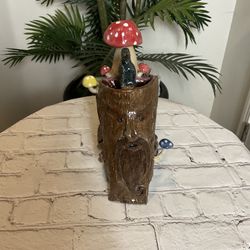 The spirited stump boot planter