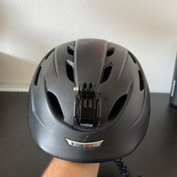 Ski/snowboard Helmet