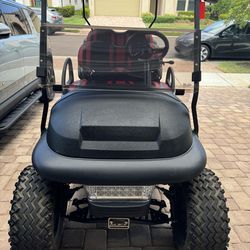 L@@K, 6 Seater Golf Cart!!