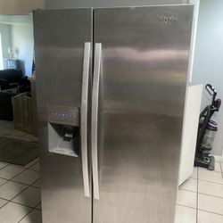 Refrigerator 