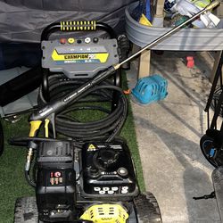 Champion Pro Power Equipment 3500-PSI 2.5-GPM Commercial Duty Gas Pressure Washer
