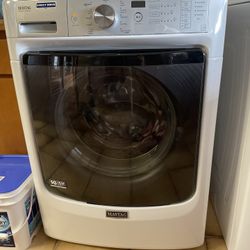 Maytagw MHW5500FW 27" 4.5 cu. ft. Front Load Washer, Steam - White