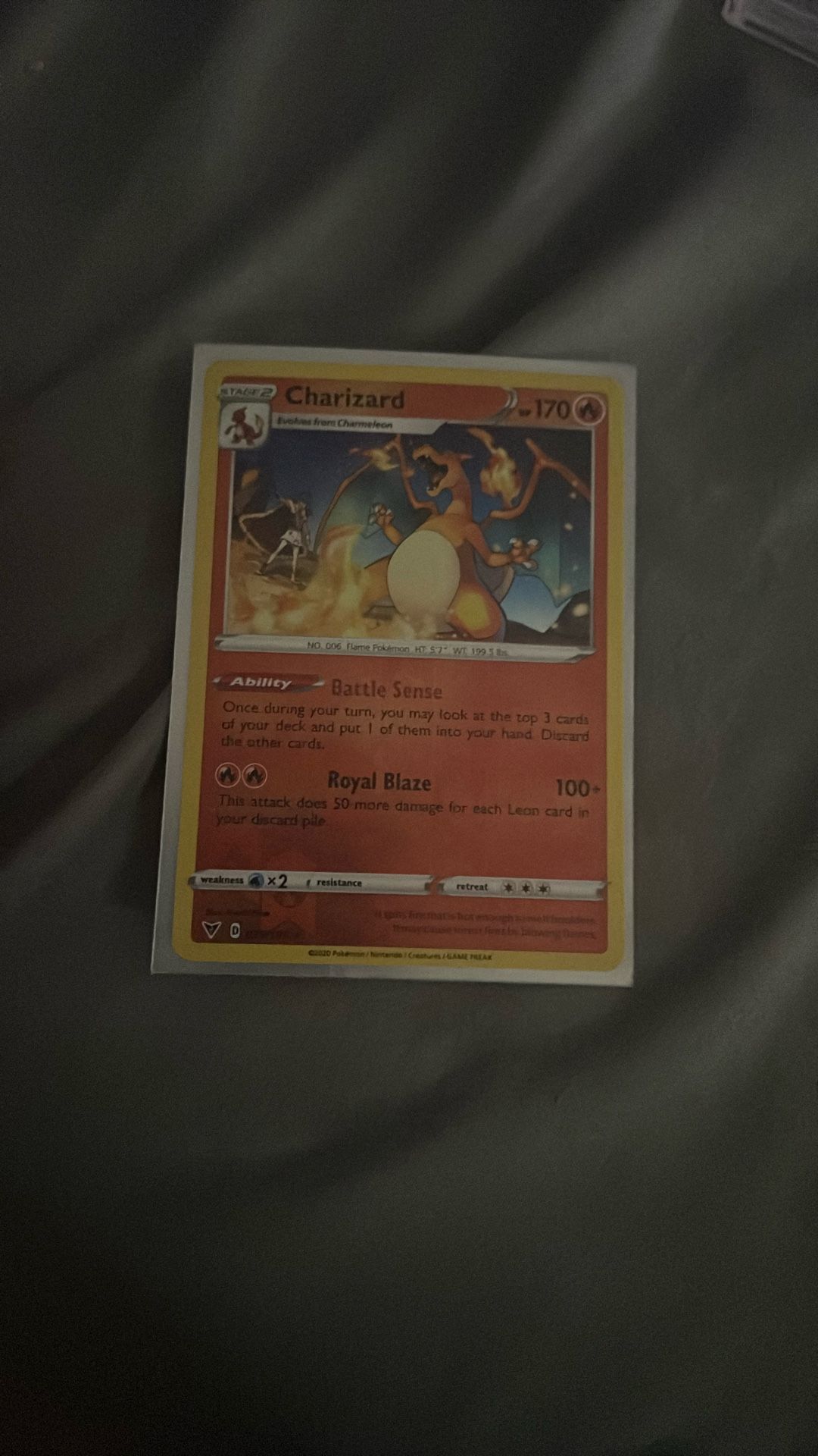 Charizard Pokémon Card