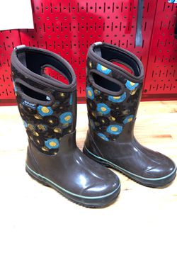 Girls BOGS rain boots
