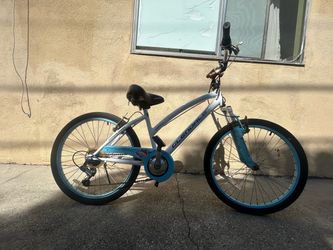 Kent Glendale multi-speed cruiser bike