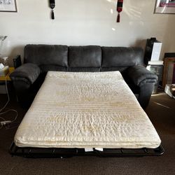 Gray Leather Couch + Pull Out Bed (2 In 1)