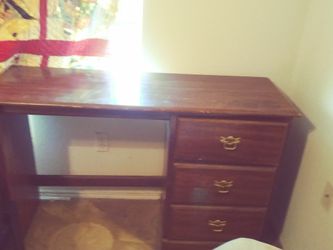 !NICE DESK MUST GO