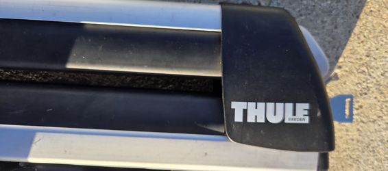 Thule Roof Mount Ski & Snowboard Carrier Rack Pair Locking w/ 1 Key Universal