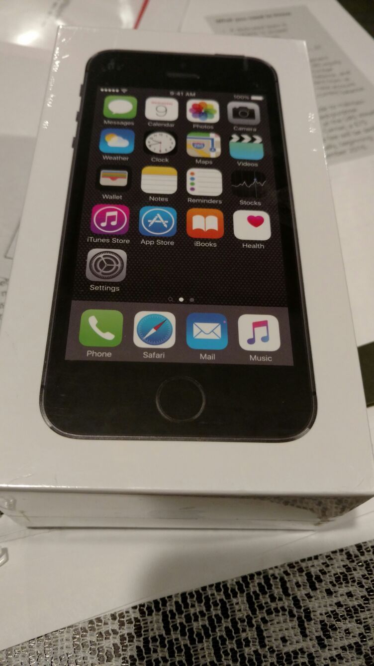 New AT&T GoPhone Apple iPhone 5S 4G LTE 16GB $45 Airtime Included