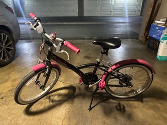 B'Twin Kids Bike Black and Pink