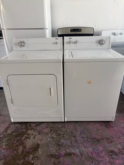 Washer and gas dryer