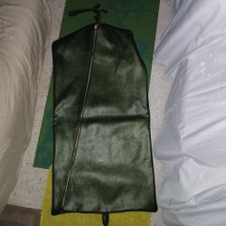 MANS SUIT GARMENT BAG/IM REDUCING THE PRICE!!!!