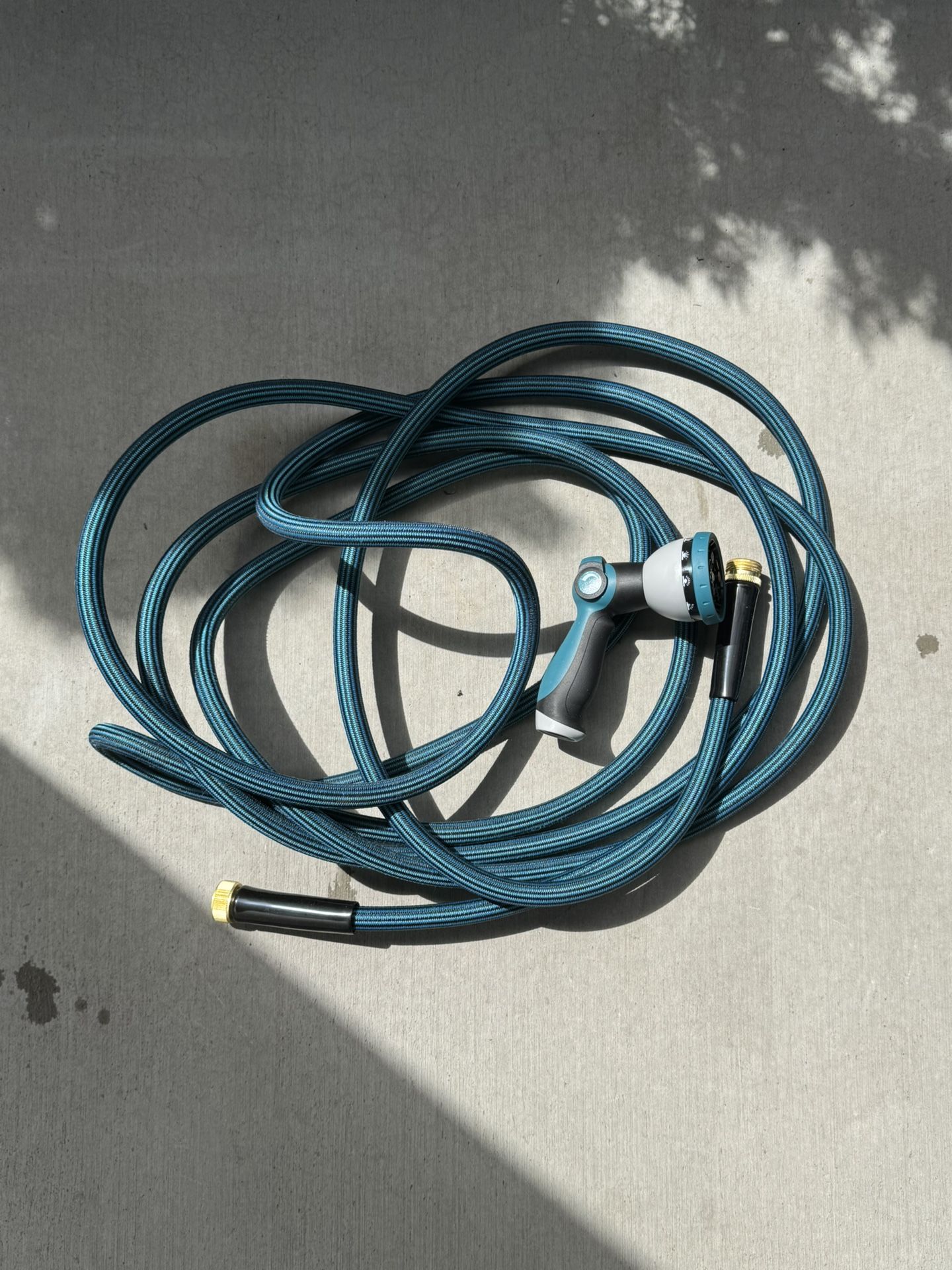 25ft Garden Hose with Nozzle