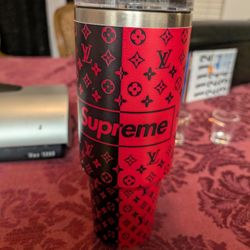 Large Supreme Drink Holder Straw And Lid