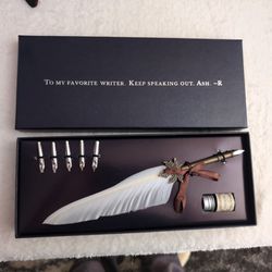 Feather Fountain Pen Set. Never Used