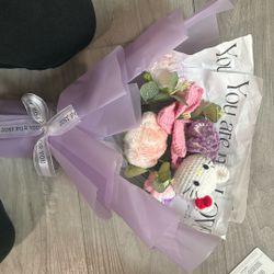 Hello Kitty Crocheted Flower Bouquet 