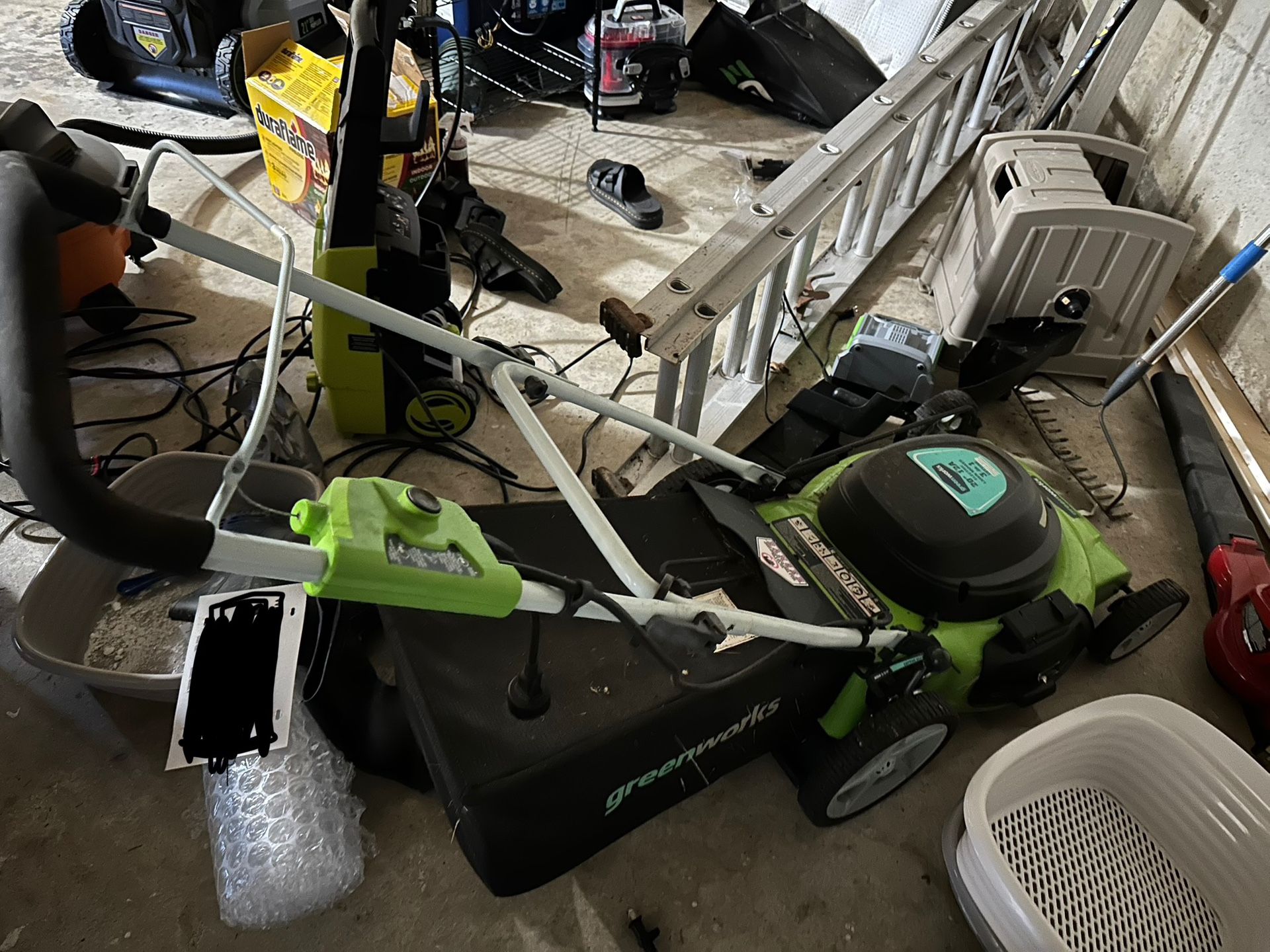 Electric Lawn Mowe