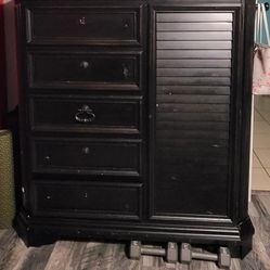 5 Drawer Armoire