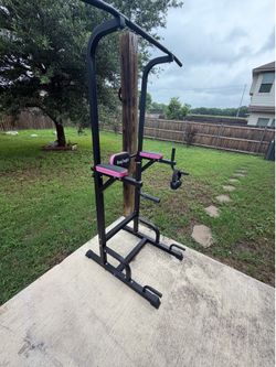 Pull-Up Exercise Station