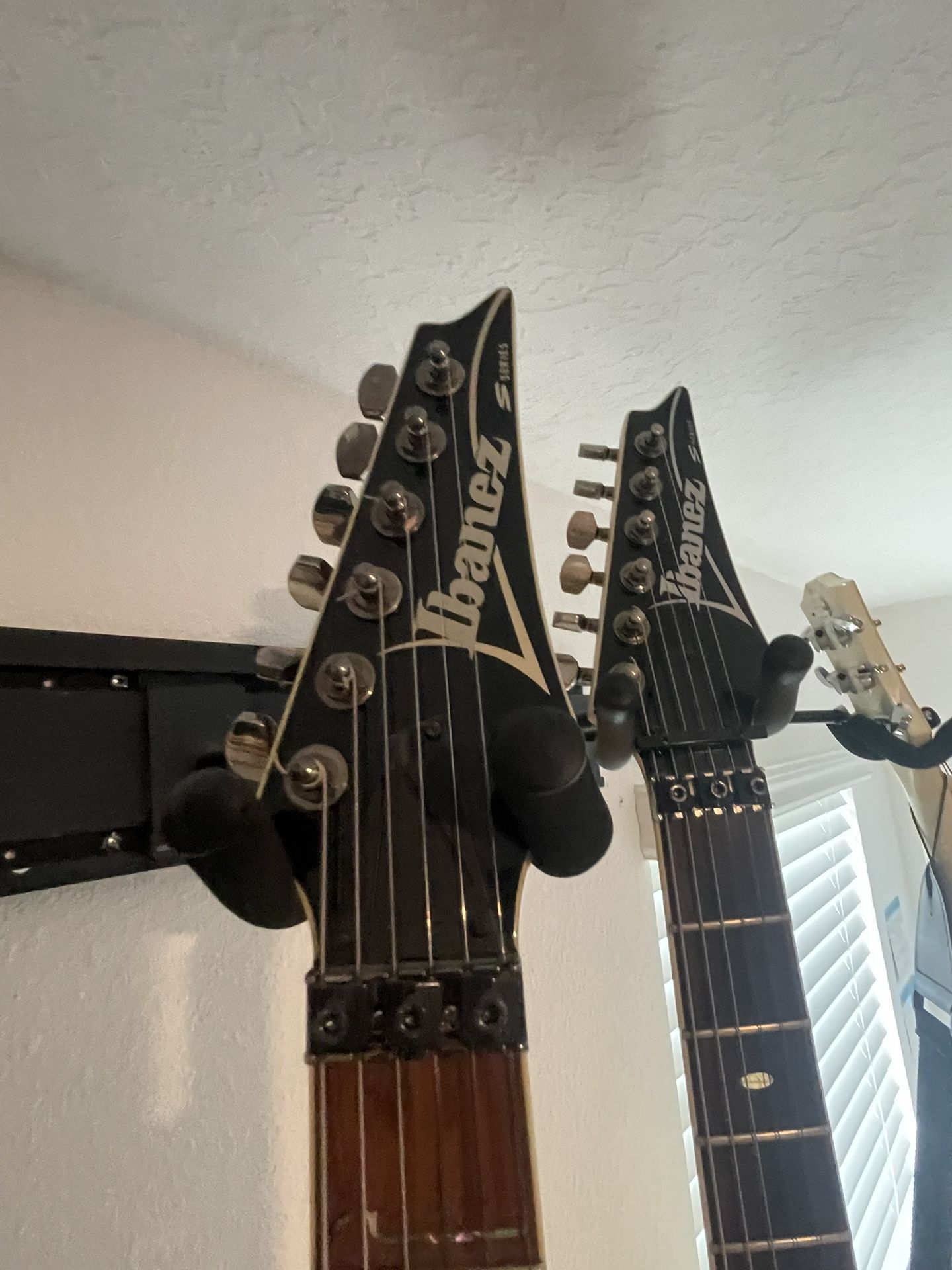 Guitar Ibanez S770PB. Ready To Tock