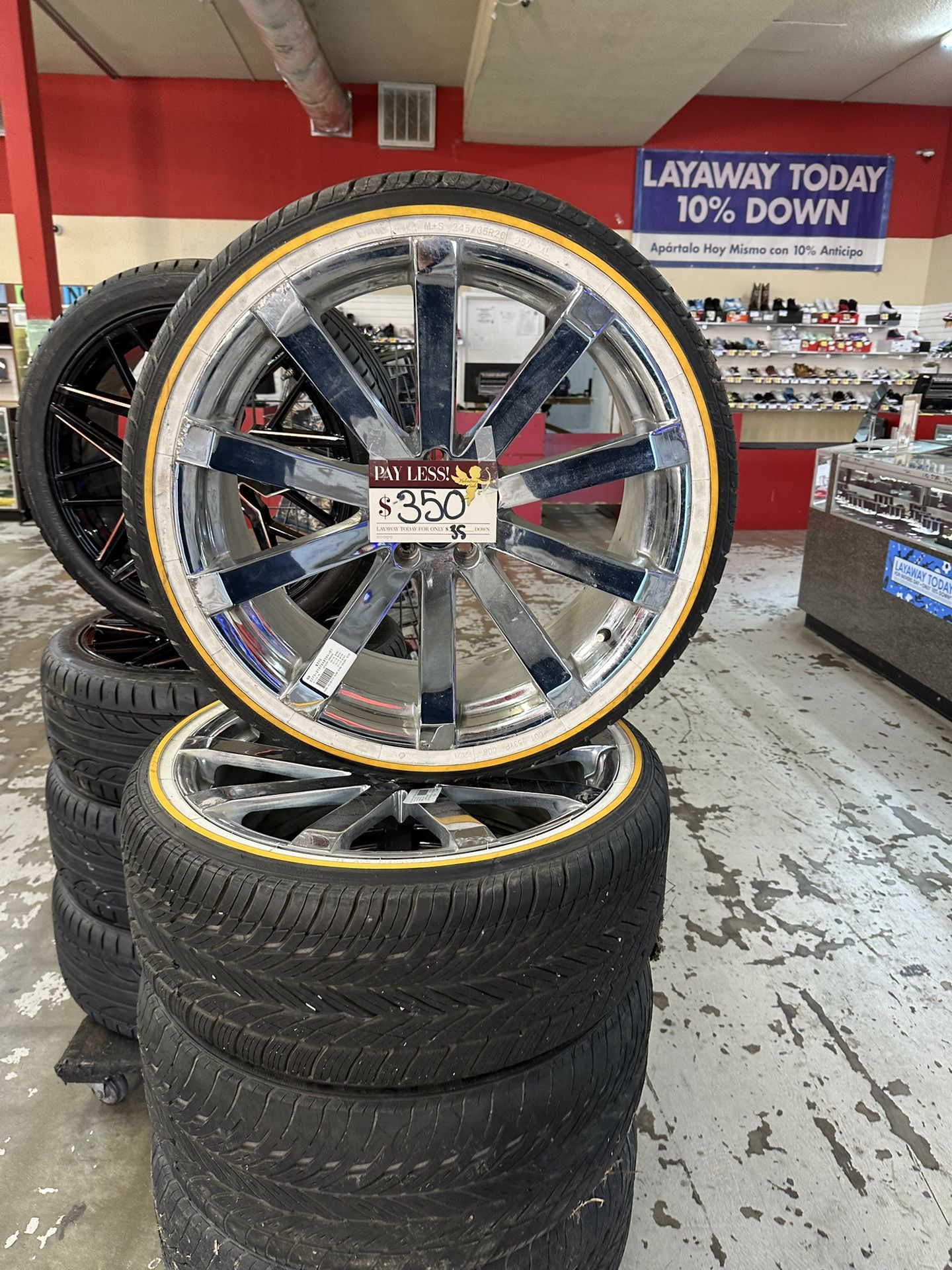 White And Yellow 20in Rims for Sale in Houston, TX - OfferUp