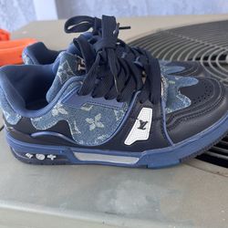 literally brand new in great condition Louis Vuitton sneaker denim
