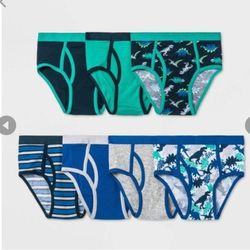 Boys 7 Pack dinosaurs Briefs XL