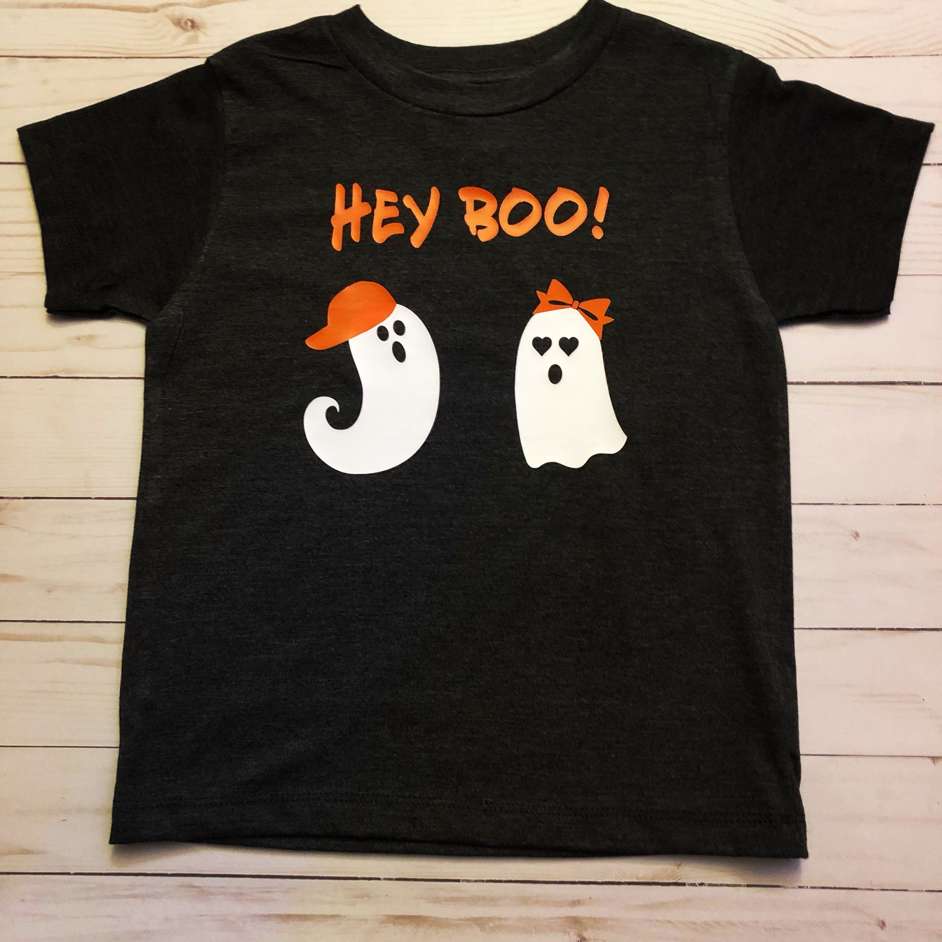 New custom Halloween tee size 4T