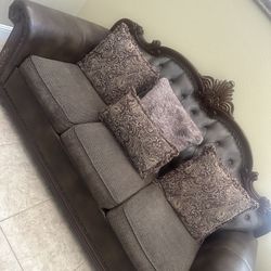 Living Room Couches (2 Piece Set with Pillows)