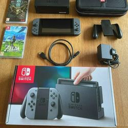 Nintendo Switch 32GB Console Bundle with Games, Dock and Case