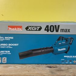 Makita XGT 40v Max Brushless Leaf Blower Kit (NEW)