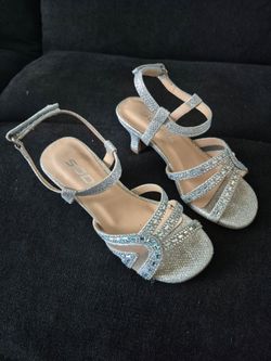 Girls sandal sz