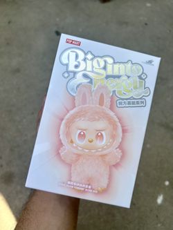 Labubu Big Into Energy LOVE