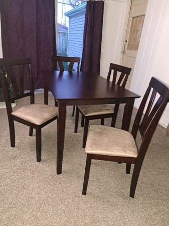 5 pc. Dining/Kitchen table set! Wood! Brand new! 