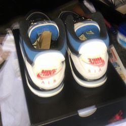 Jordan Retro 3s Boys Size 7